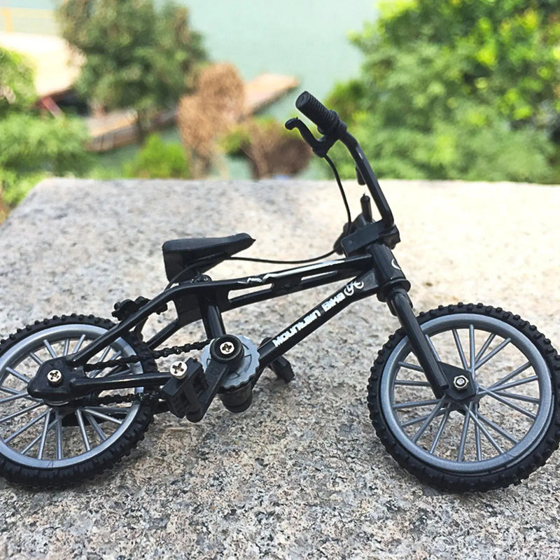 Bike de Dedo Estilizada – Estilo, Diversão e Detalhe Realista