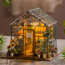 🏡 Miniatura Casa de Boneca Iluminada DIY – Estufa de Vidro Artesanal com Luz LED